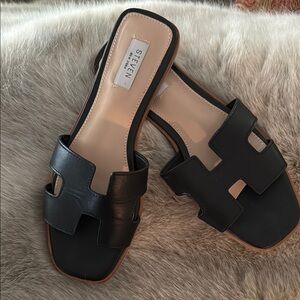 Seven7 Black Leather Slide Sandals with H-Cutout Design